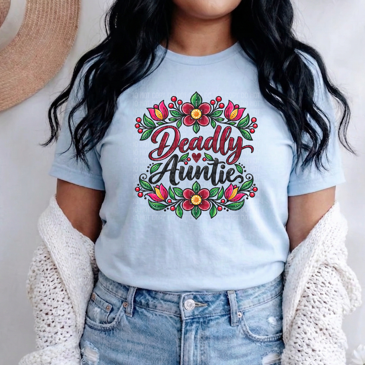 Celebrate your favourite Auntie with our Deadly Auntie Shirt featuring a colourful Indigenous floral-inspired design. Made by an Indigenous-owned family business.